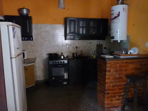 VENTA CASA CENTRICA EN MERCEDES B.