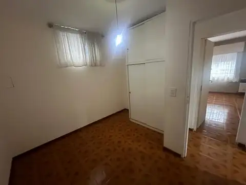 Casa en Alquiler con 1 cochera