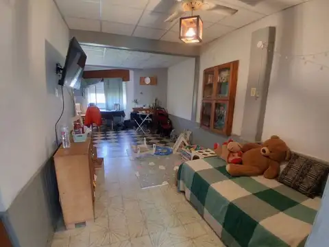 Casa 4 ambientes con 1 baño
