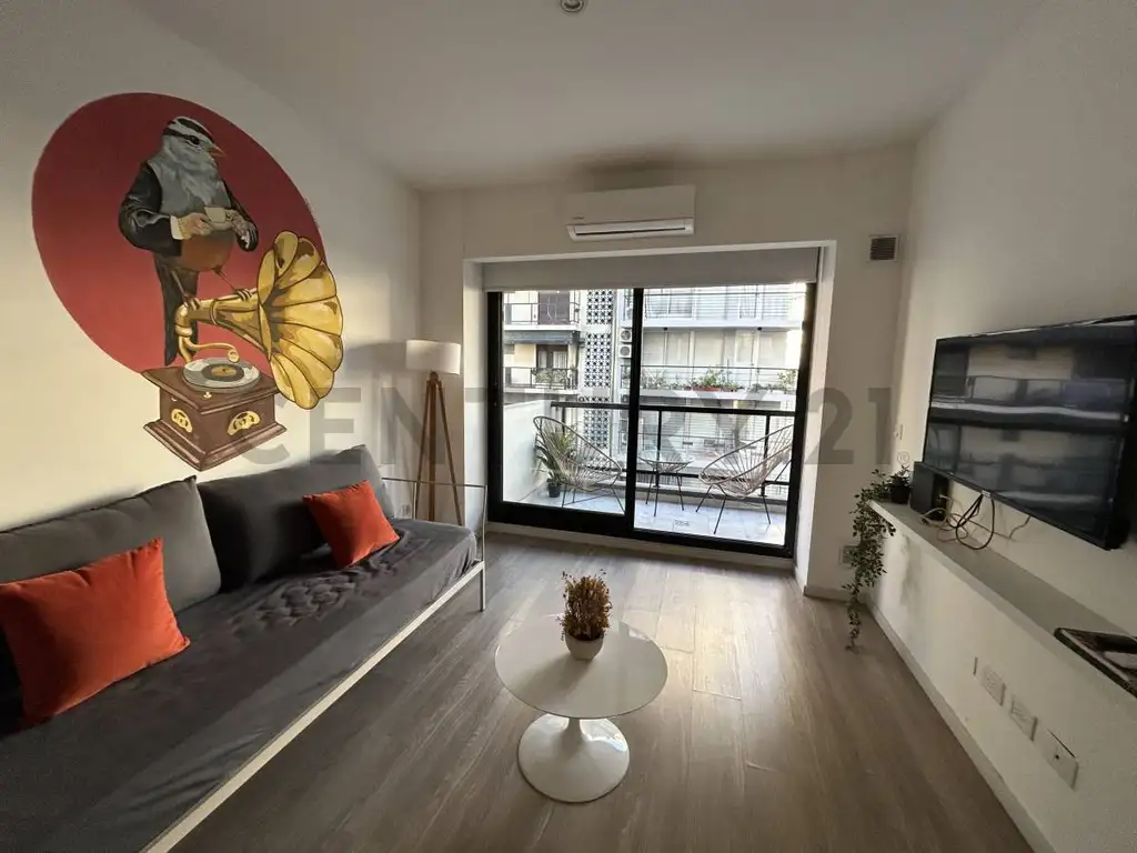 Zapiola 2300, Piso 4