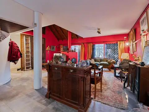 Casa 5 ambientes con 2 baños