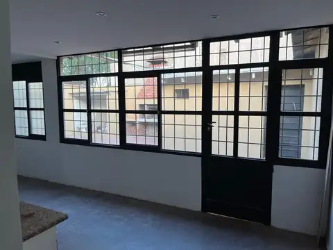 venta amplia casa en la sexta sección
