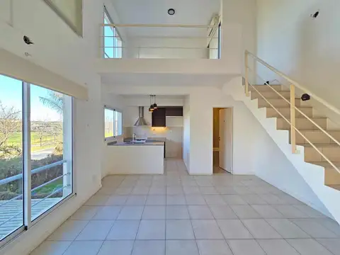 Avenida de los Lagos 3000