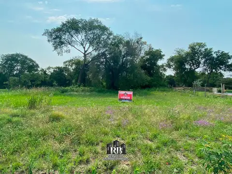 LA MARTINA - PUERTO TIROL (TERRENO UNICO SOBRE EL RIO)