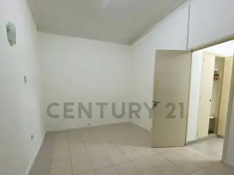 Laprida 1500, Piso 0