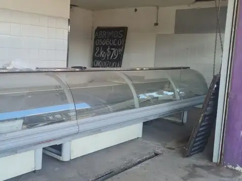 LOCAL EN TERMINAL DE COLECTIVOS DE PUENTE LA NORIA