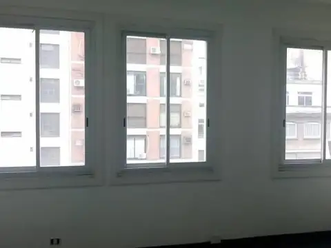 Oficina en Venta 60 años