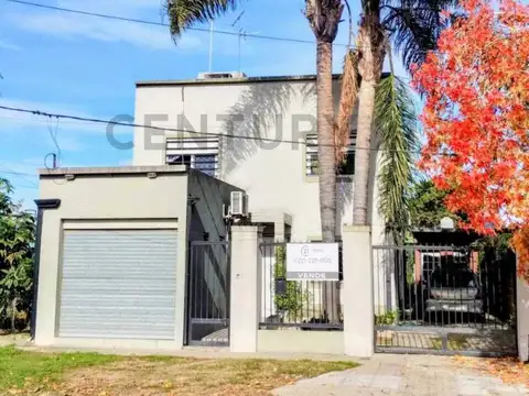 138 y 501- OPORTUNIDAD UNICA EN GORINA!!! VENTA DE CASA CON LOCAL COMERCIAL