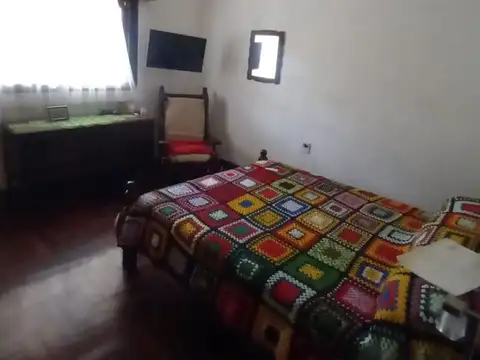 VENTA CASA 3 AMBIENTES MAS DEPENDENCIA HAEDO SUR