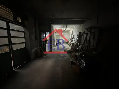 Galpon en Venta 52  mts Fondo