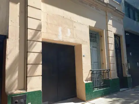 Flores - Alquiler - Galpon con Vivienda