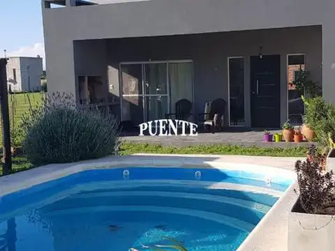 Casa en Venta en Domselaar, USD 115.000