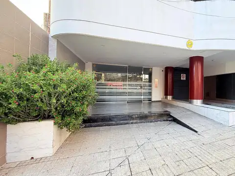 Venta departamento loft semipiso divisible vista franca al rio. rosario