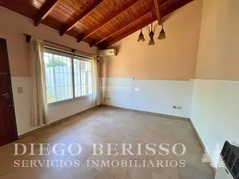 Casa 4 ambientes con 1 baño
