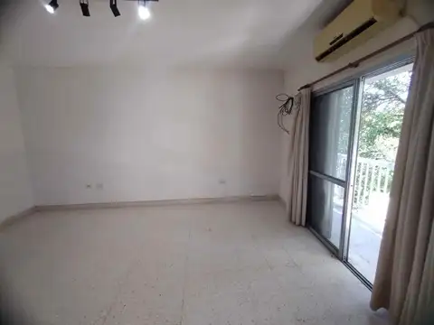 Casa en Alquiler al Oeste