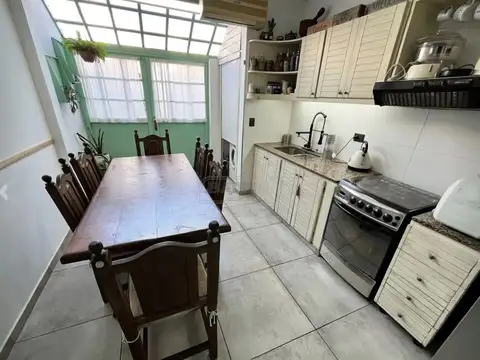 Casa 4 ambientes con 1 baño