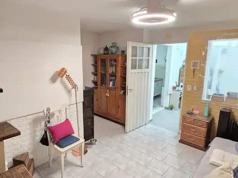 Depto Tipo Casa 2 ambientes con 1 baño