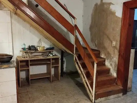 Depto Tipo Casa en Venta 40 años