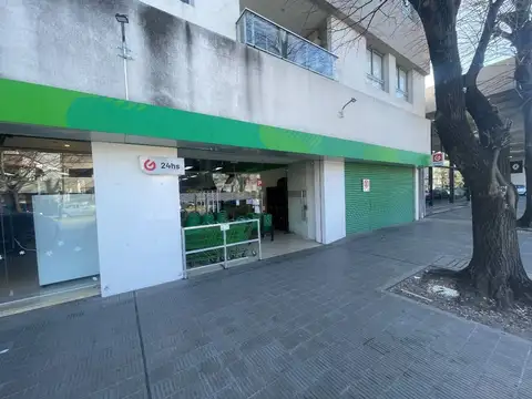 Avenida 7 e/ 64 y 65 1500