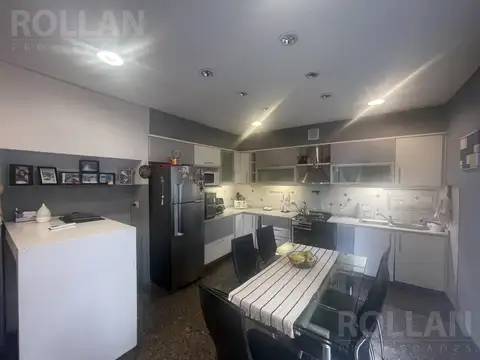 Depto Tipo Casa en Venta en Munro-Este, USD 190.000