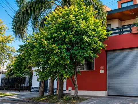 VENTA CASA 5 AMB VILLA TESEI C/ GALPON P/