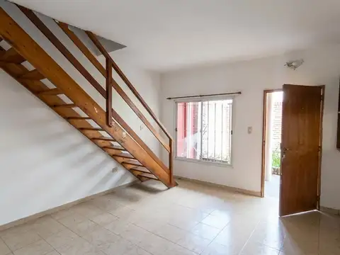 CASA 5 AMB VENTA MORENO MULTIFAMILIAR + 3 DPTOS