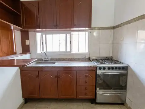 CASA 5 AMB VENTA MORENO MULTIFAMILIAR + 3 DPTOS