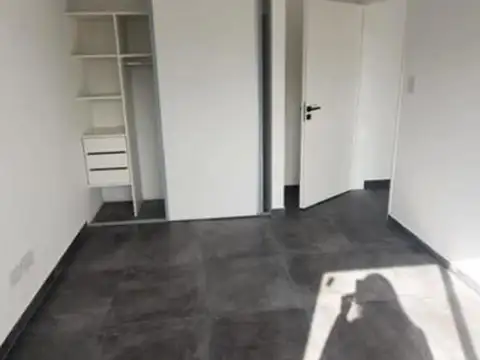 Departamento en Alquiler en Parque Chacabuco, $ 780.000