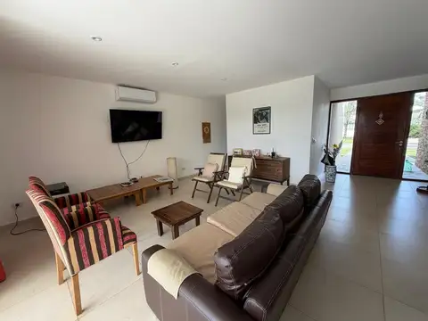 Casa en Venta en El Canton - Norte, USD 249.000
