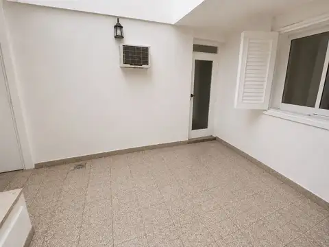 Depto Tipo Casa en Venta con 1 cocheras