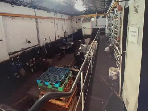 Don Pedro de Mendoza  al 2200