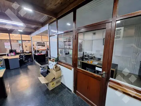 En Venta, Predio Comercial con galpón, oficinas y depósito, Neuquén Capital