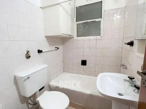 URIARTE Y AV. SANTA FE - FRENTE 30 M2 TODO SOL