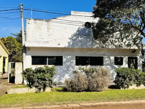 Urquiza entre Arenales y Alvarado