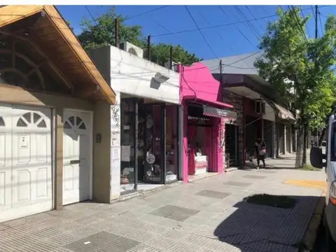 LOCAL SOBRE AVENIDA