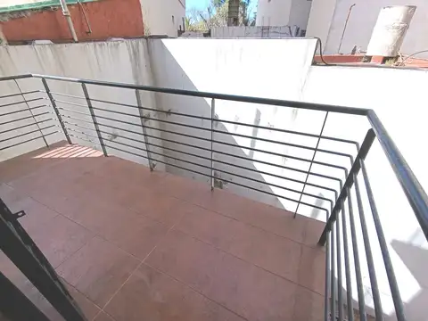 Juan B. Ambrosetti 900, Piso 2