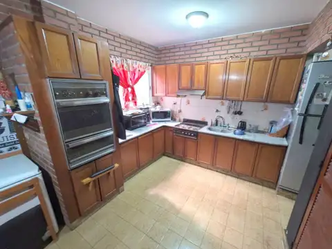 25 DE MAYO 1600, Piso 6