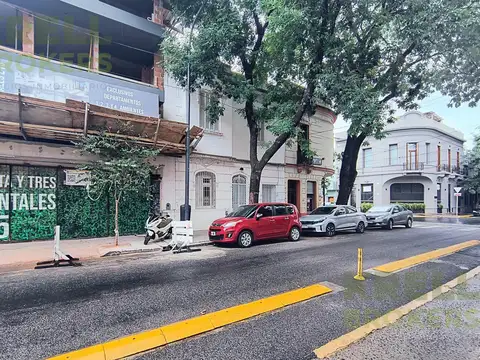 Departamento de 3 ambientes con patio en Venta en Almagro
