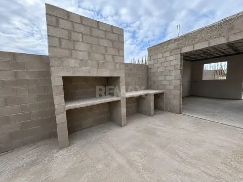 Casa 3 ambientes con 2 baños
