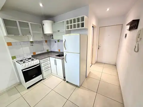 Departamento en Alquiler en Monserrat, $ 650.000