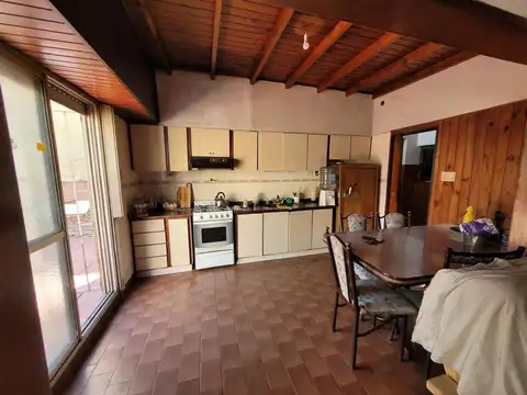 Casa en Venta en Valentin Alsina, USD 72.000