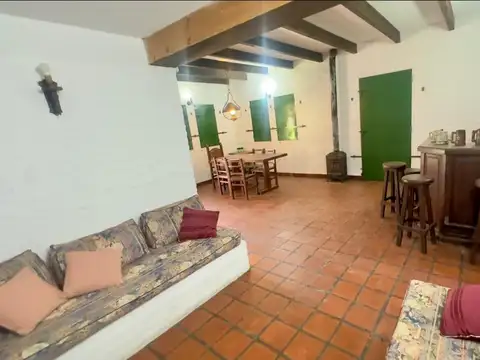 CASA | 3 AMBIENTES | QUINCHO | GRAN LOTE | 3.677 M² | LOMA VERDE