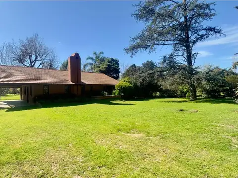 CASA | 3 AMBIENTES | QUINCHO | GRAN LOTE | 3.677 M² | LOMA VERDE