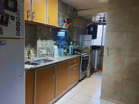 Sánchez de Thompson 55 100, Piso 0