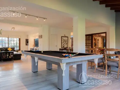 Casa 5 ambientes con 5 baños