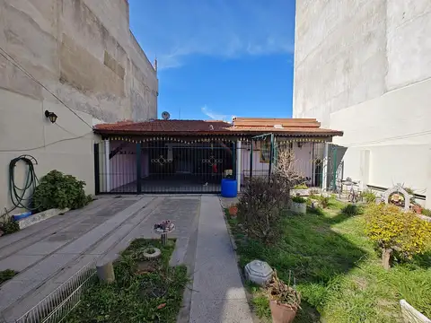 Casa en venta en G. de Laferrere
