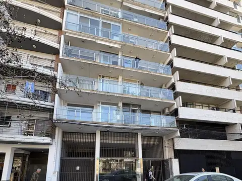Avenida Francia  al 1200