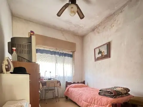 Venta casa 4 ambientes en Domínico con jardín
