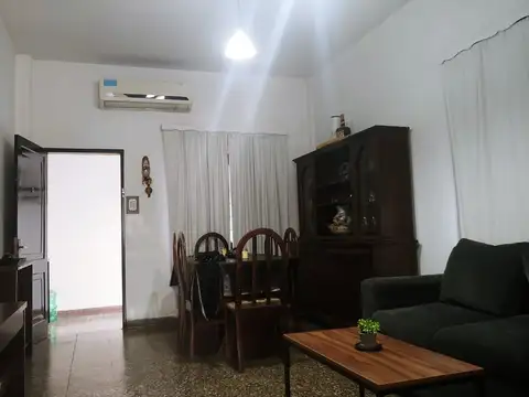 Casa en Venta en Isidro Casanova, USD 125.000