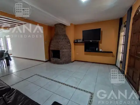 Casa en Venta al Oeste